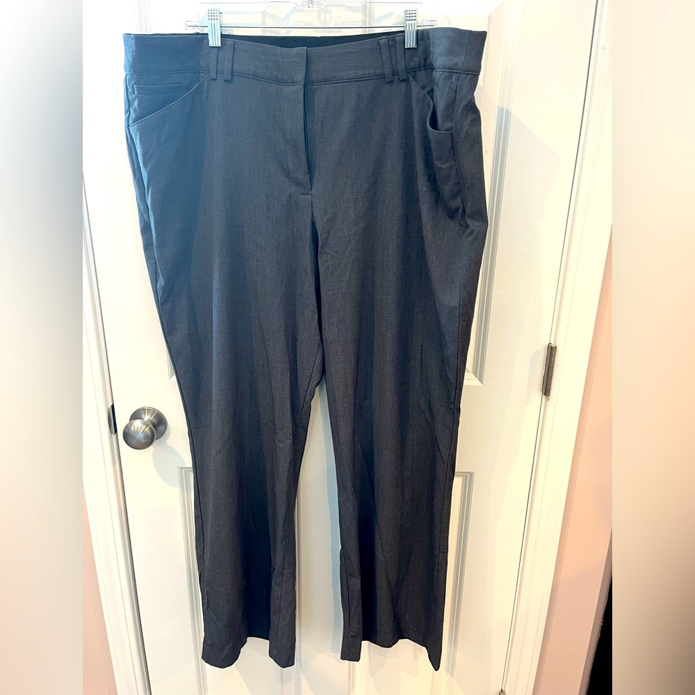 Lane Bryant ‘The Lena’ curvy fit classic Trousers.  Size 22. Medium grey.